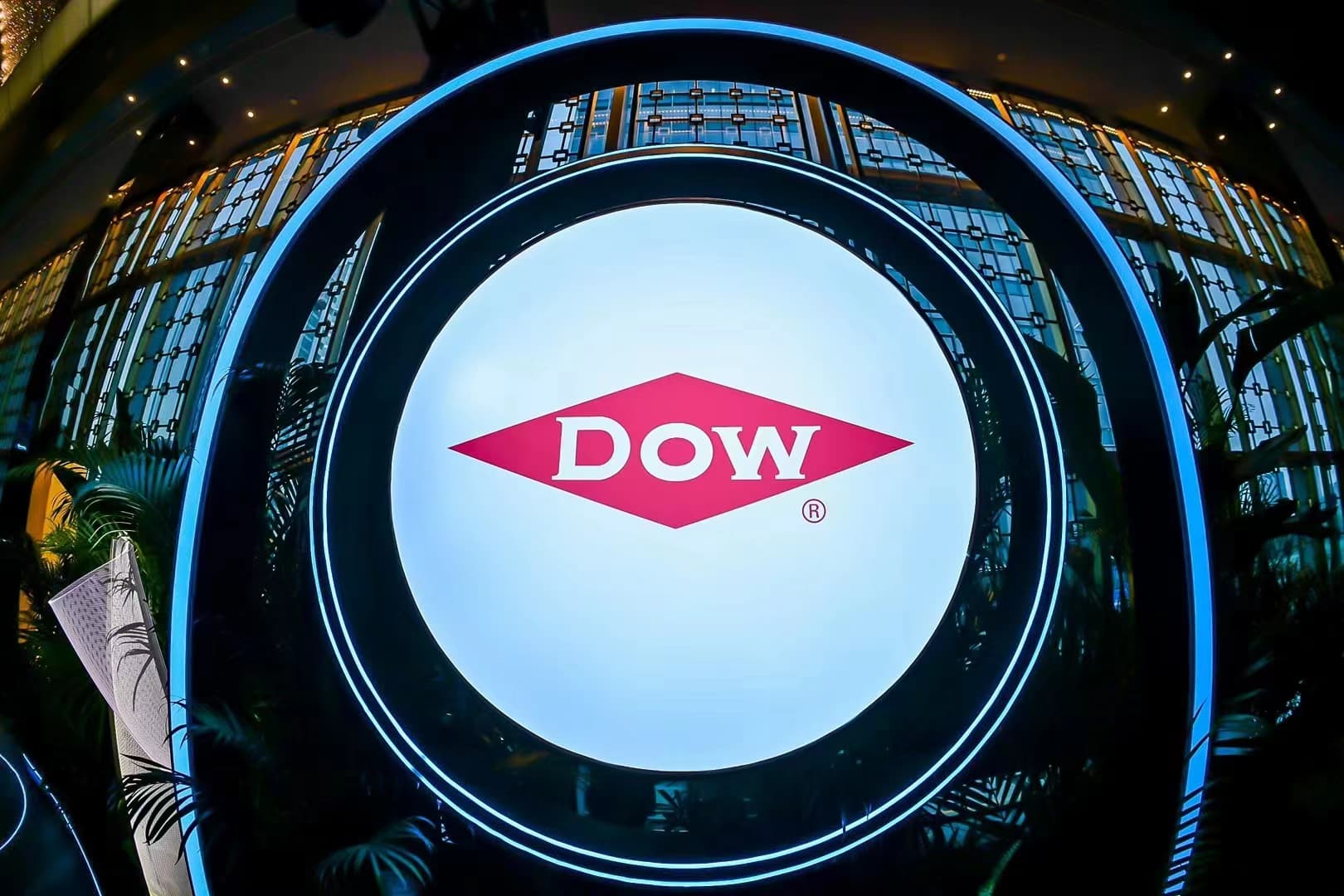 Hongjinxiang fue invitado a la cena en Dow